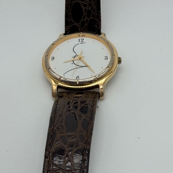 Alfred Hitchcock Logo Image Watches Inc California Japan Movt Gold‎ Tone Watch main image 13